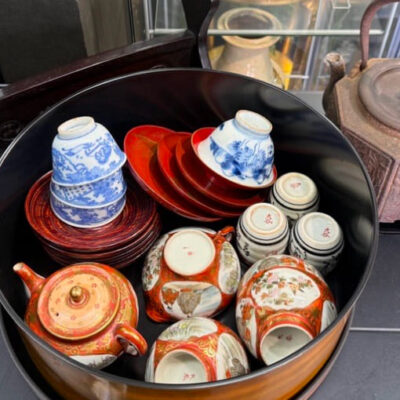 倉敷市の蔵の美本店で持ち込み査定した買取商品の煎茶道具、鉄瓶、急須の写真