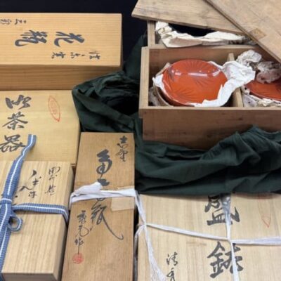 倉敷市天城台在住のお客様の店頭持ち込みで査定した備前焼、花瓶 、茶道具、酒器 、漆器 、工芸品、などの一部