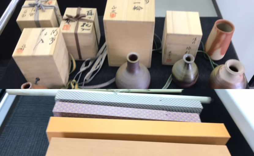 総社市在住のお客様の店頭持ち込みで査定した備前焼、花瓶、壺、酒器、掛軸の写真